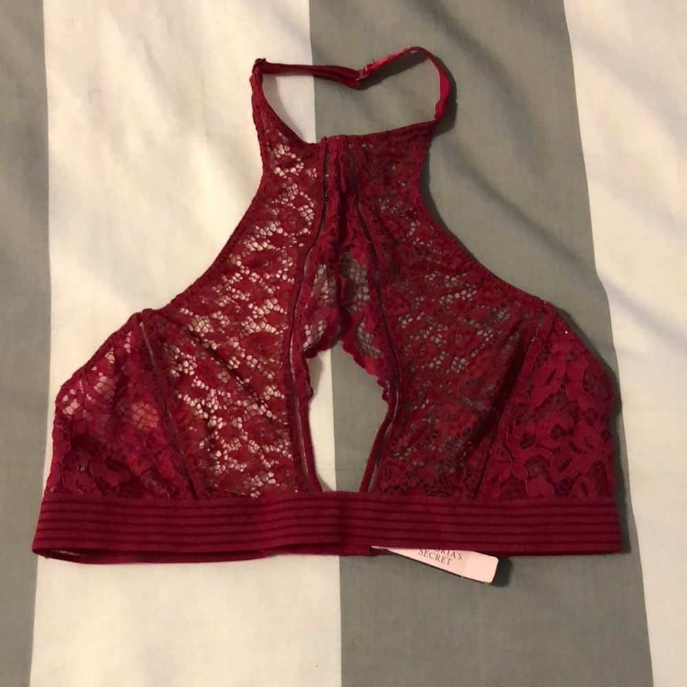 Victoria’s Secret red lace bralette. Medium NWT